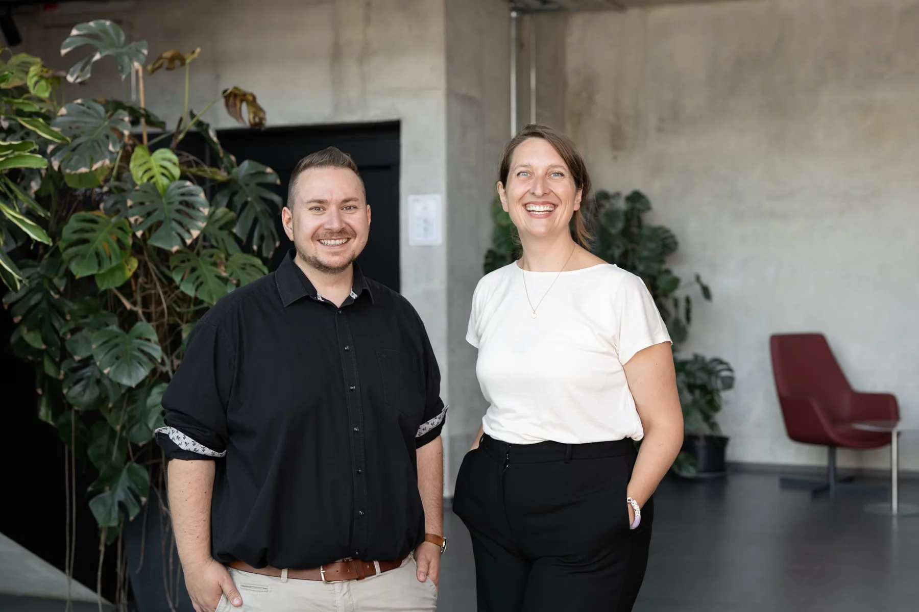 Dr. Vroni Hackl und Georg Neumann, die Gründer von uncanny minds