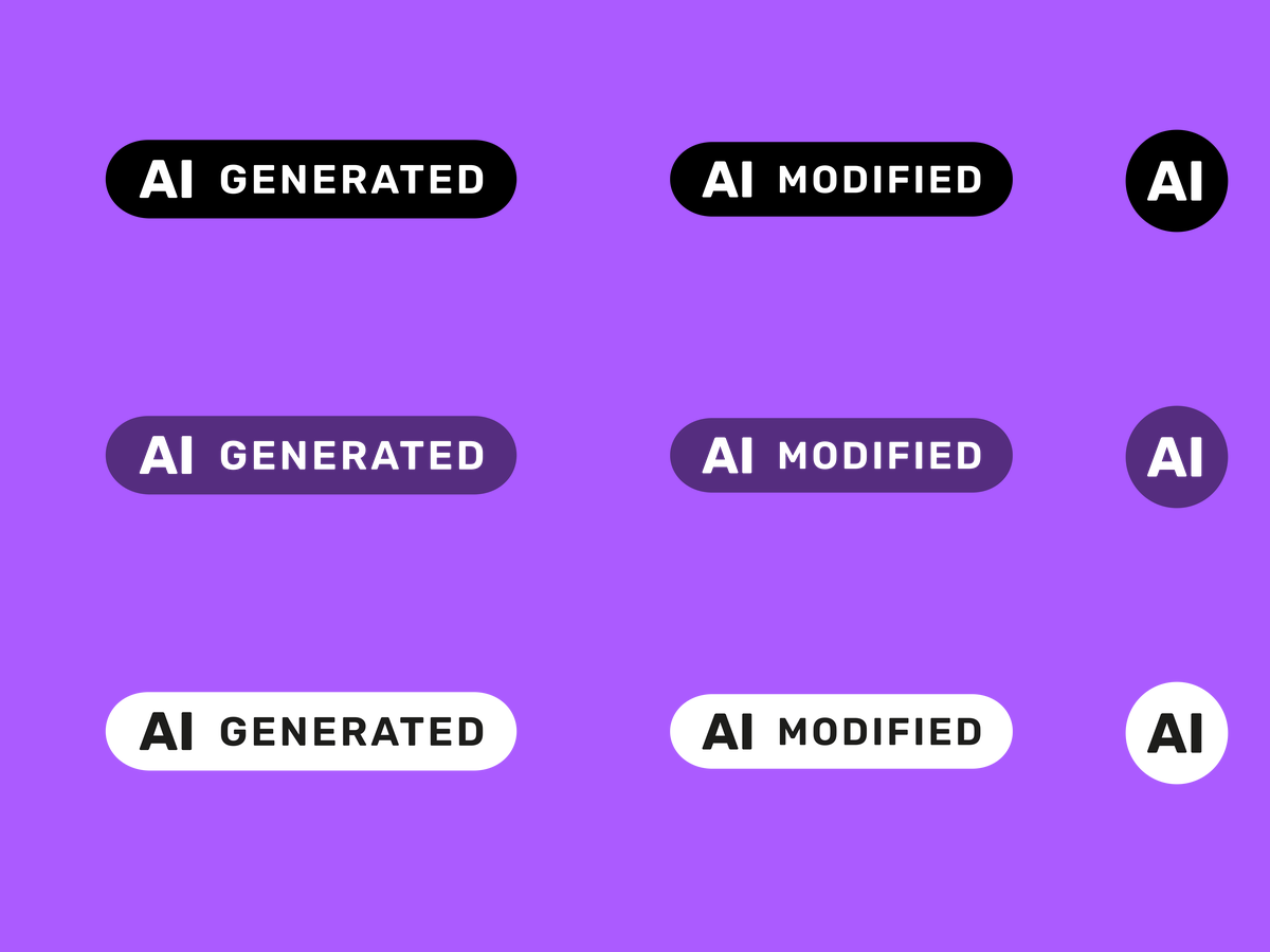 Die EU-Labels AI Generated, AI Modified und AI in drei Farbvarianten